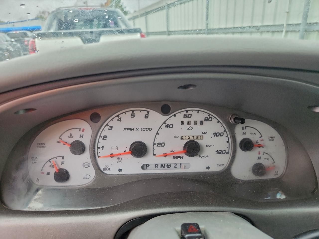 Ford Explorer Image 10