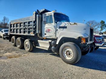  Salvage Mack Ch613 Maxi