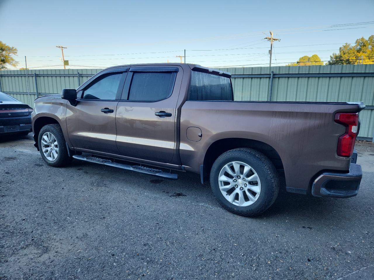 Chevrolet Silverado C1500 Custom Image 12