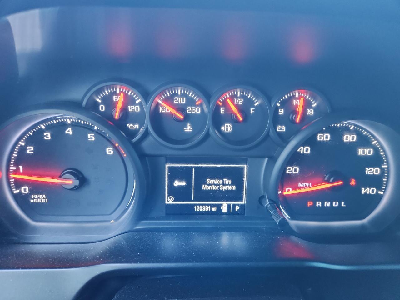 Chevrolet Silverado C1500 Custom Image 8