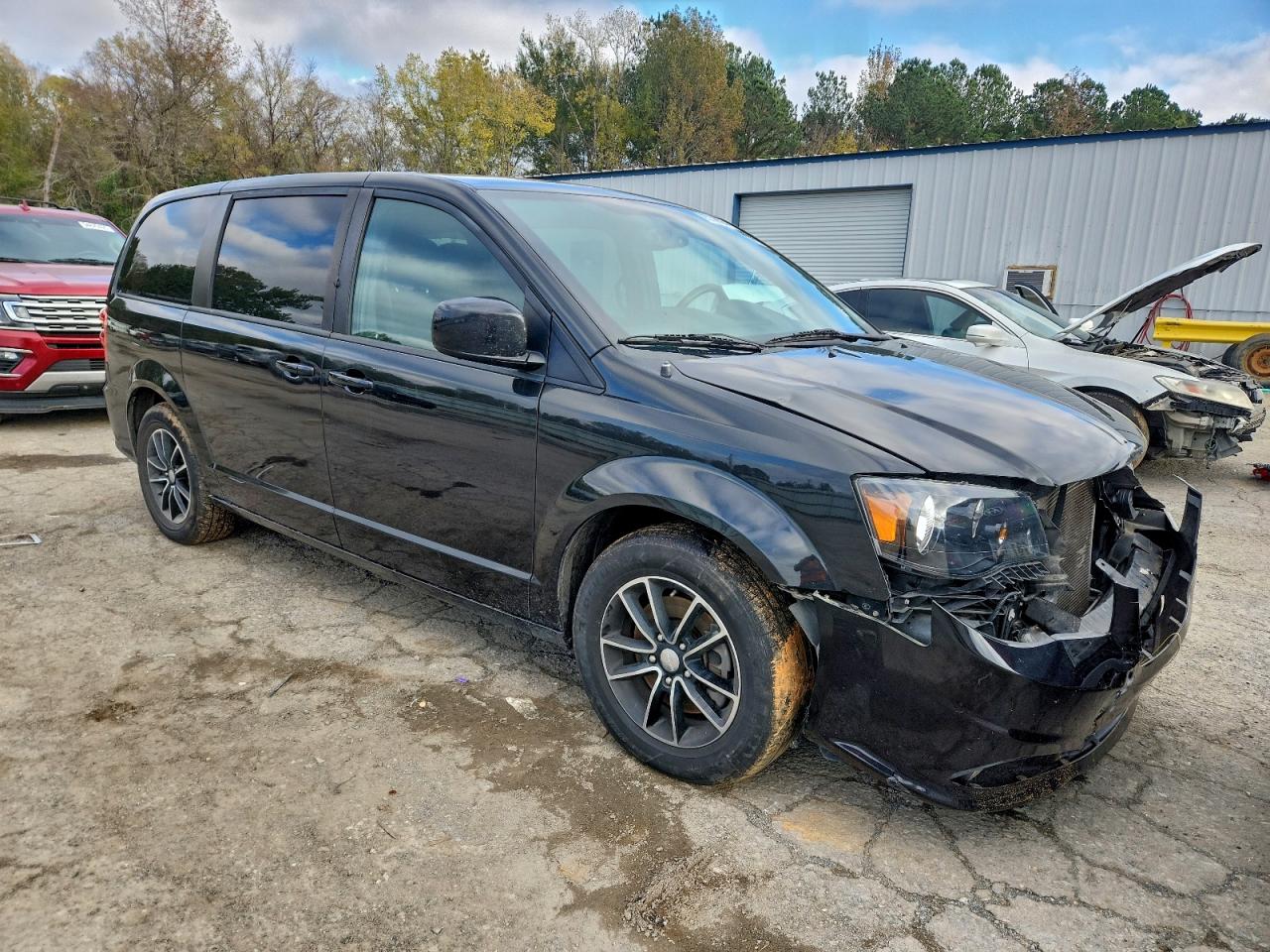 Dodge Caravan Se Image 3