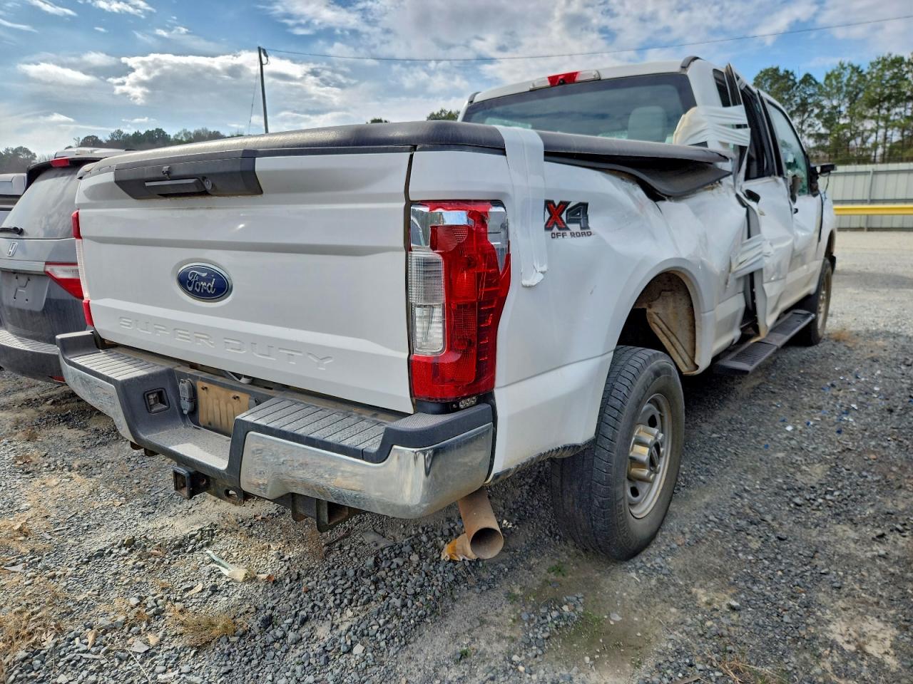 Ford F-250 Super Duty Image 2