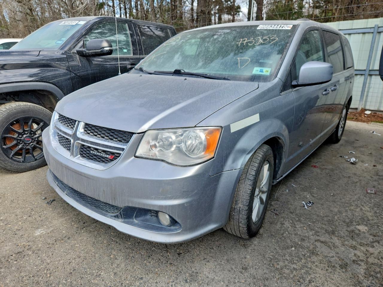 Dodge Caravan Sxt Image 1