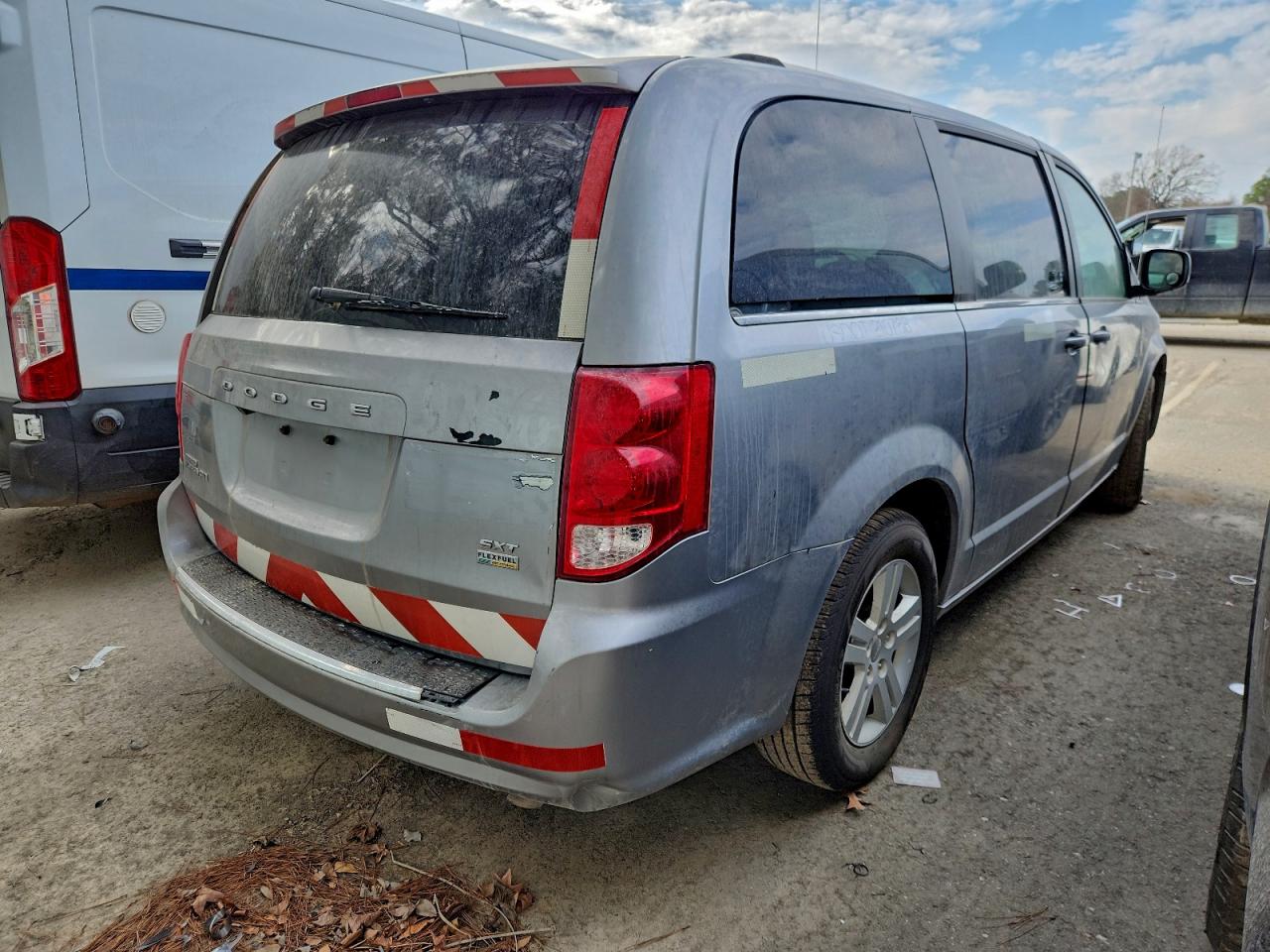 Dodge Caravan Sxt Image 2
