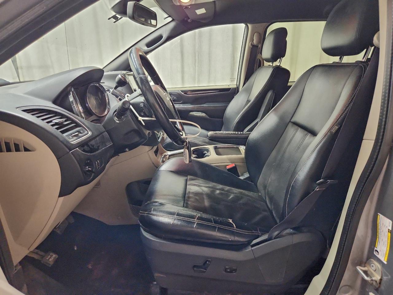 Dodge Caravan Sxt Image 4