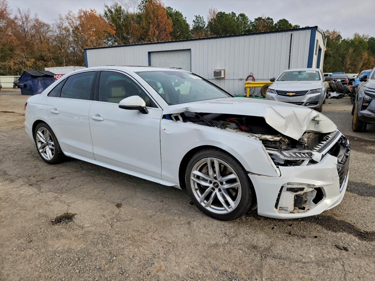 Audi A4 Premium Plus 45 Image 11