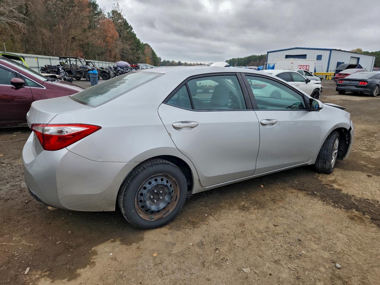 Toyota Corolla L Image 5