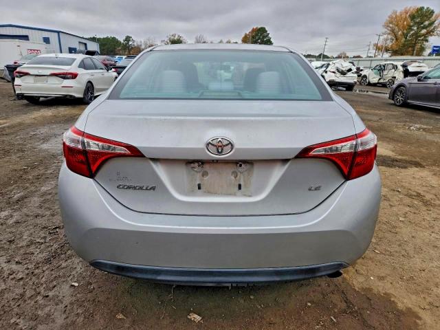 Toyota Corolla L Image 6