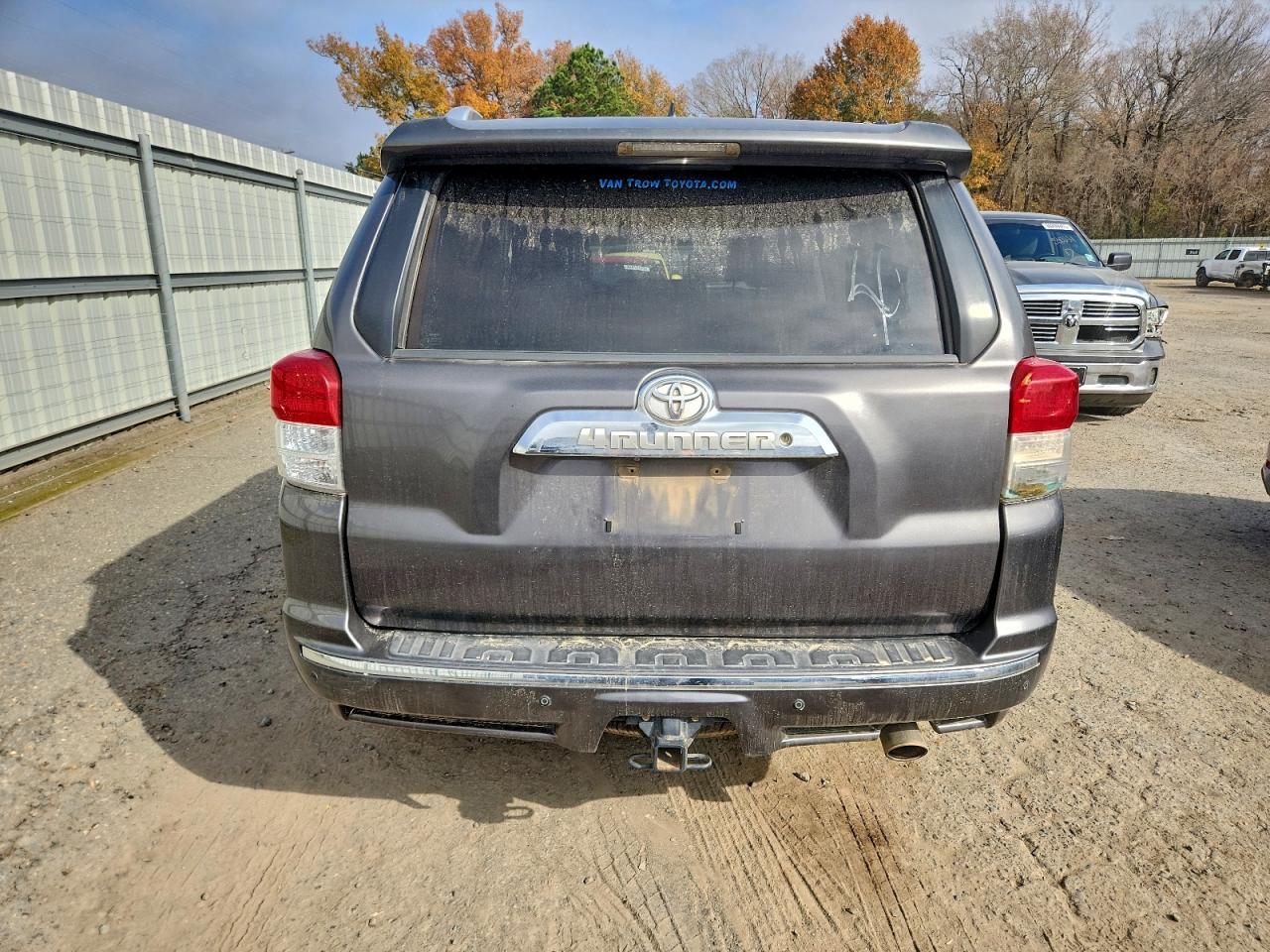 Toyota 4Runner Sr5 Image 10