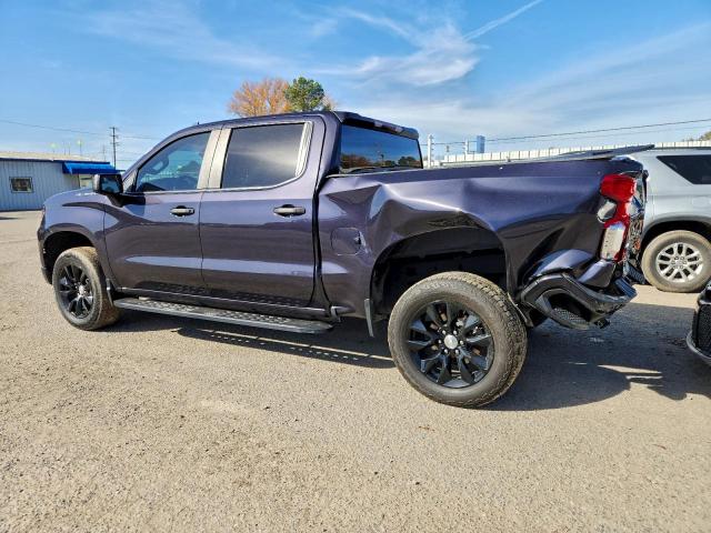 Chevrolet Silverado C1500 Custom Image 2