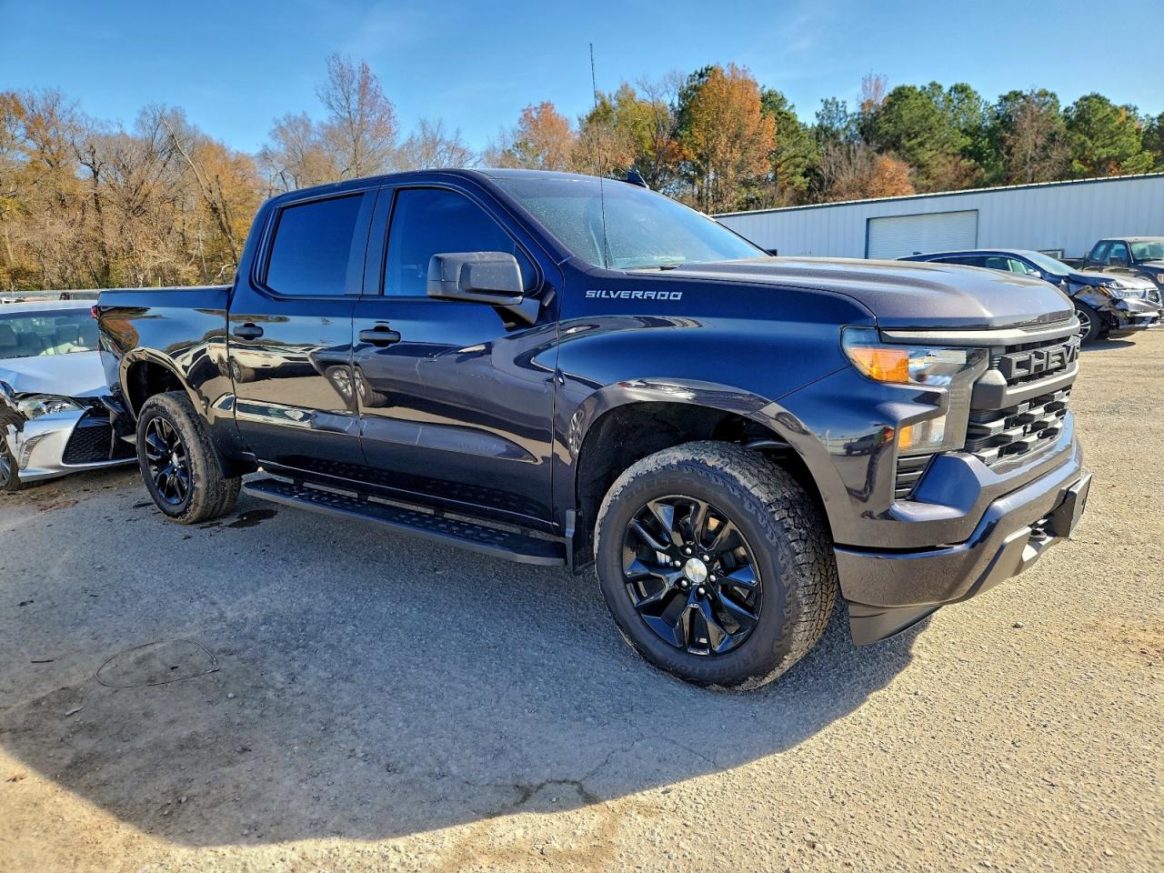 Chevrolet Silverado C1500 Custom Image 4