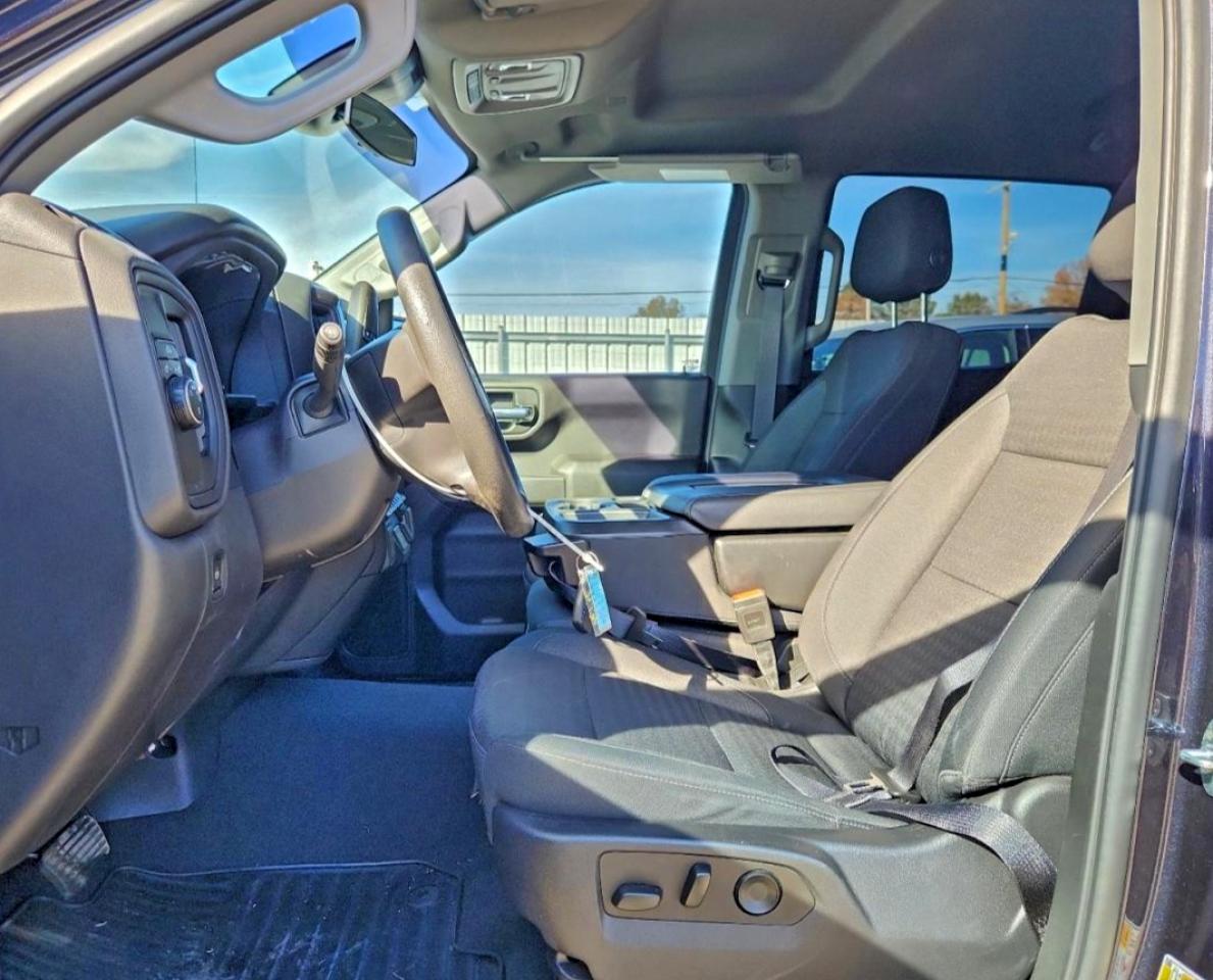 Chevrolet Silverado C1500 Custom Image 8