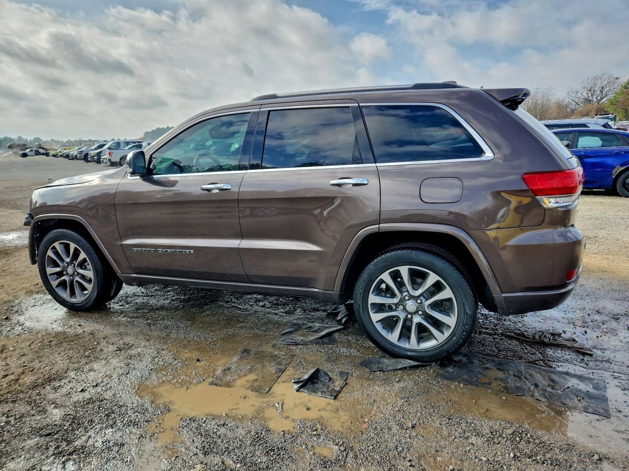 Jeep Grand Cherokee Overland Image 2
