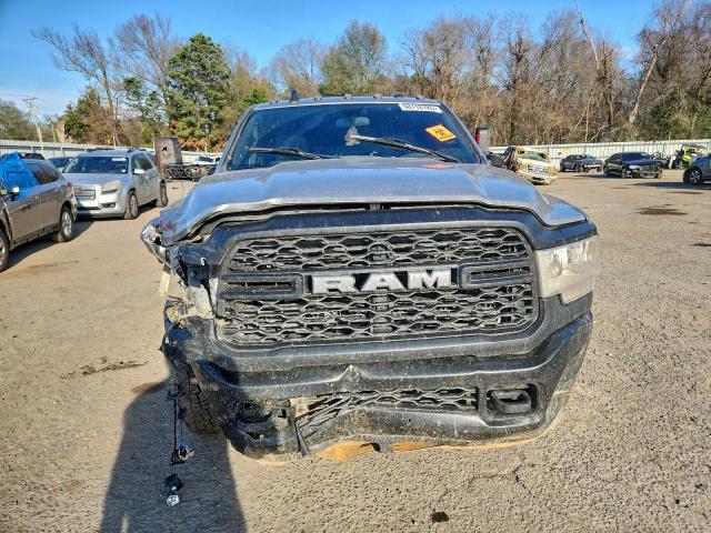 Ram 2500 Tradesman Image 4