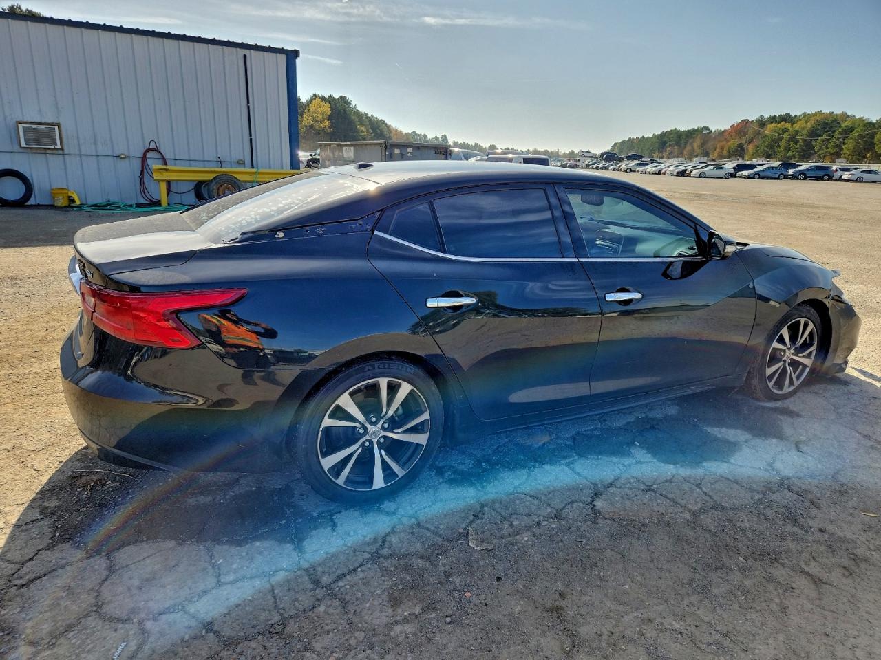 Nissan Maxima 3.5s Image 7