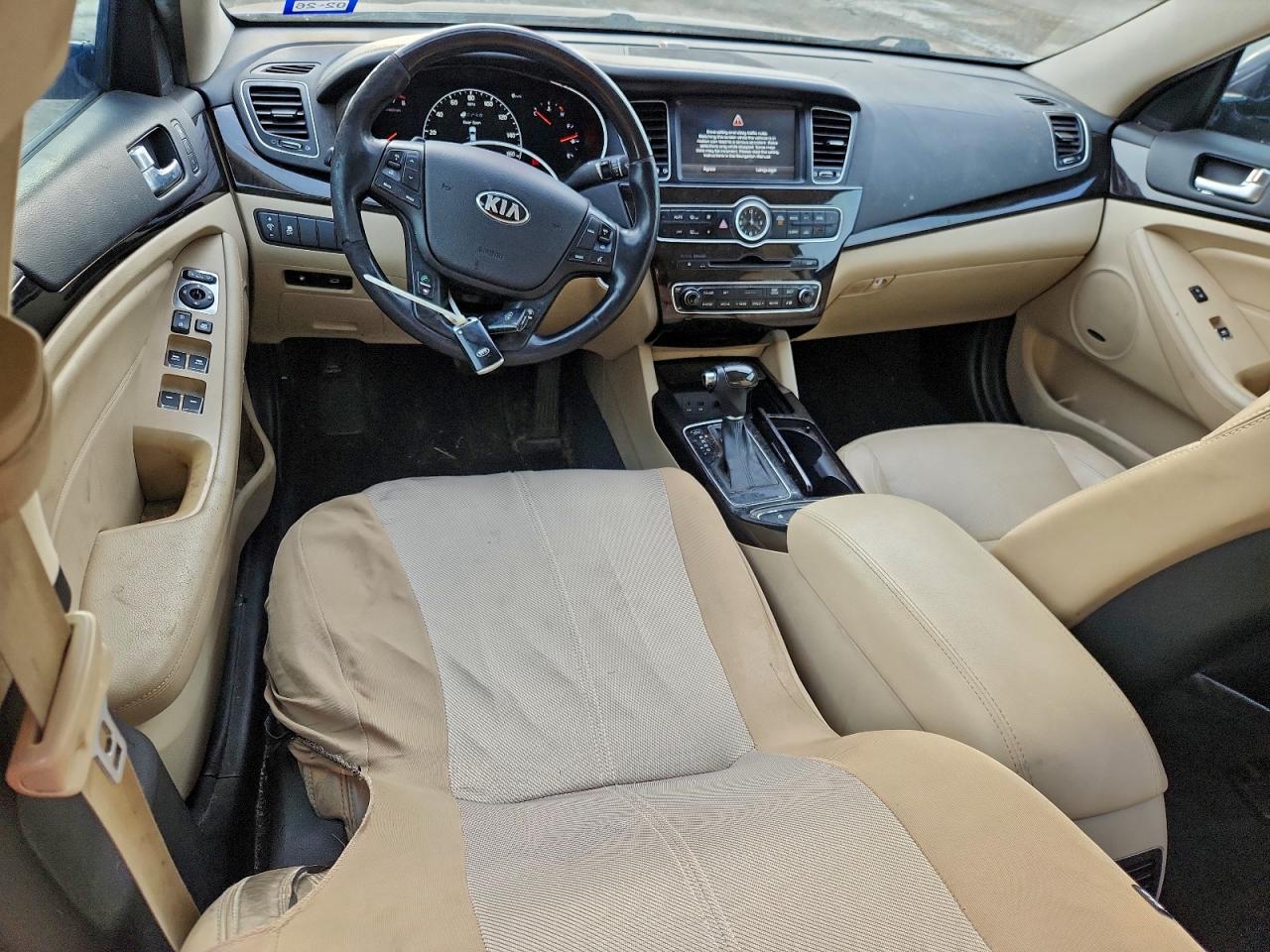 Kia Cadenza Premium Image 10
