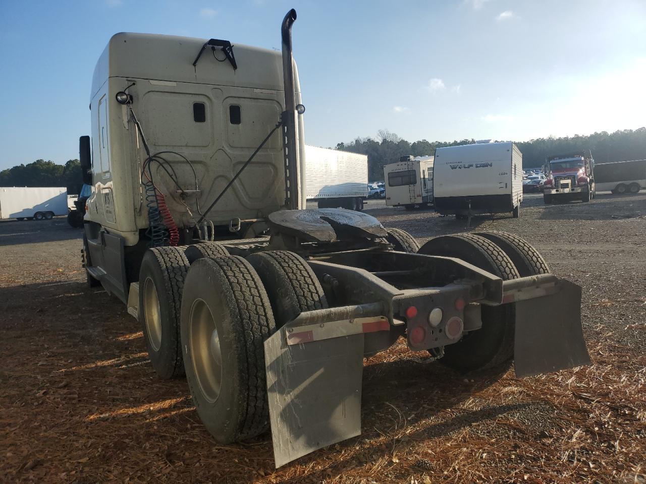 Freightliner Cascadia 1 Image 9