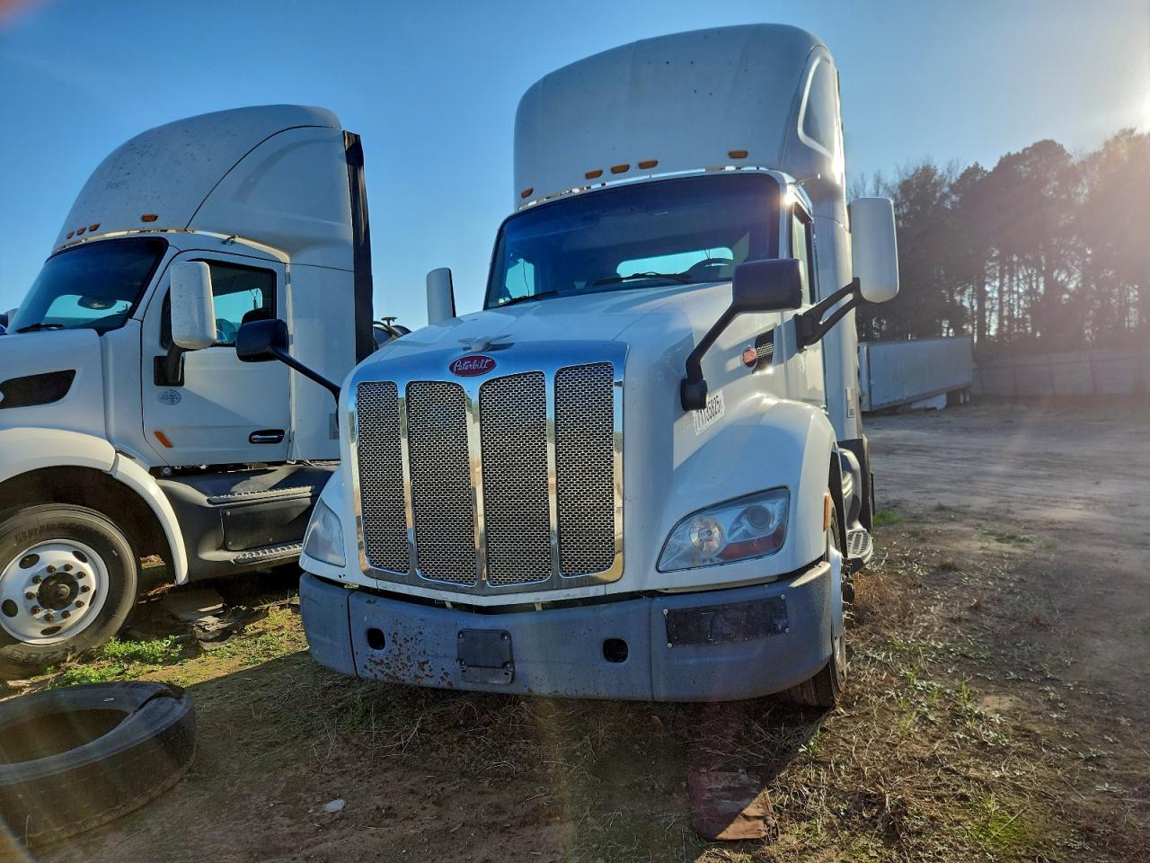 Peterbilt Tractor 579 Image 2