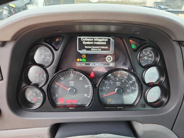 Peterbilt Tractor 579 Image 7