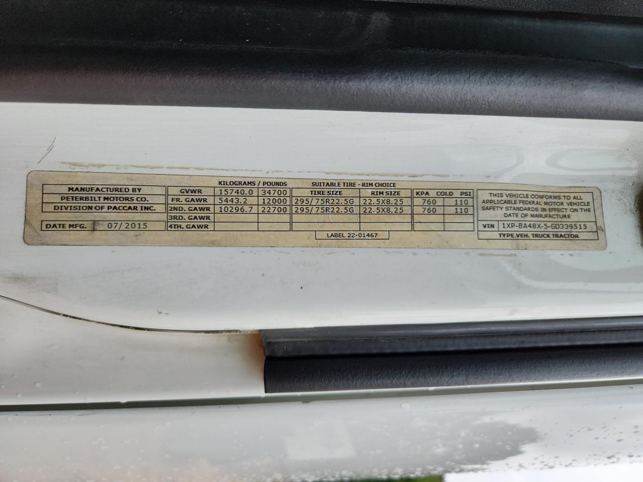 Peterbilt Tractor 579 Image 10