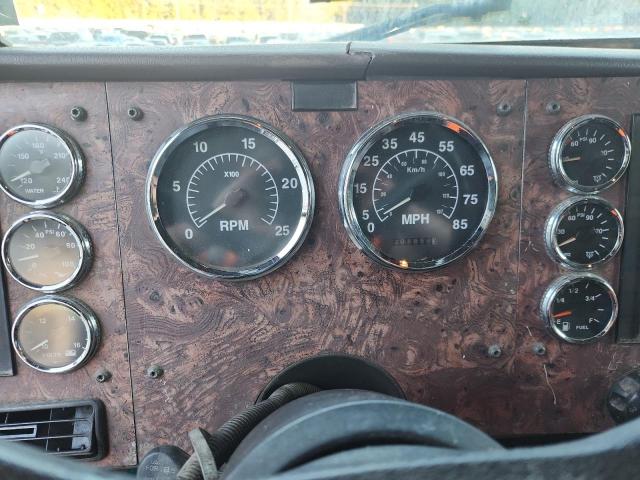 International 9200 Image 6