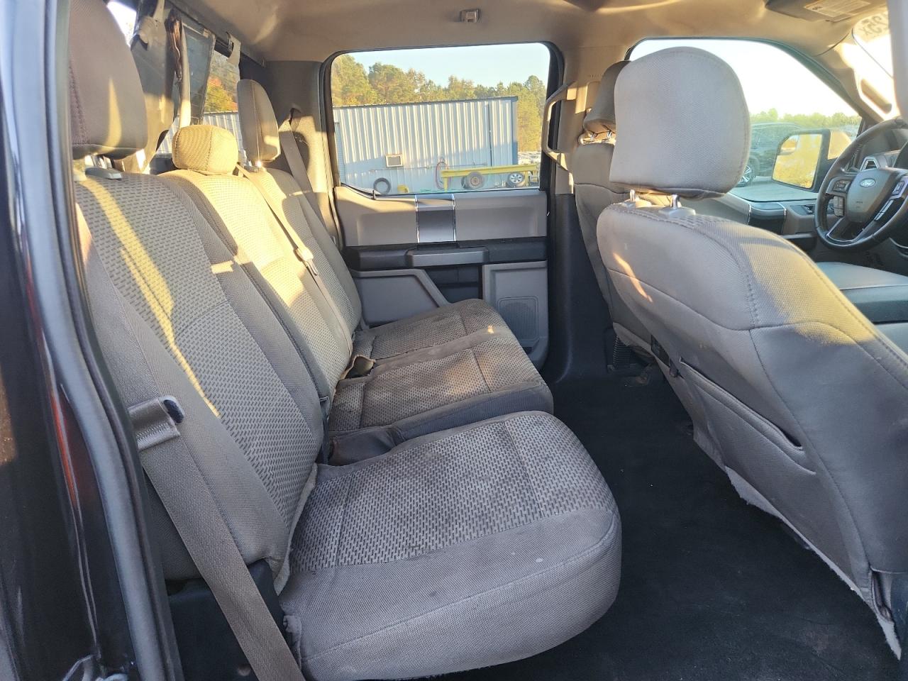 Ford F-150 Supercrew Image 7