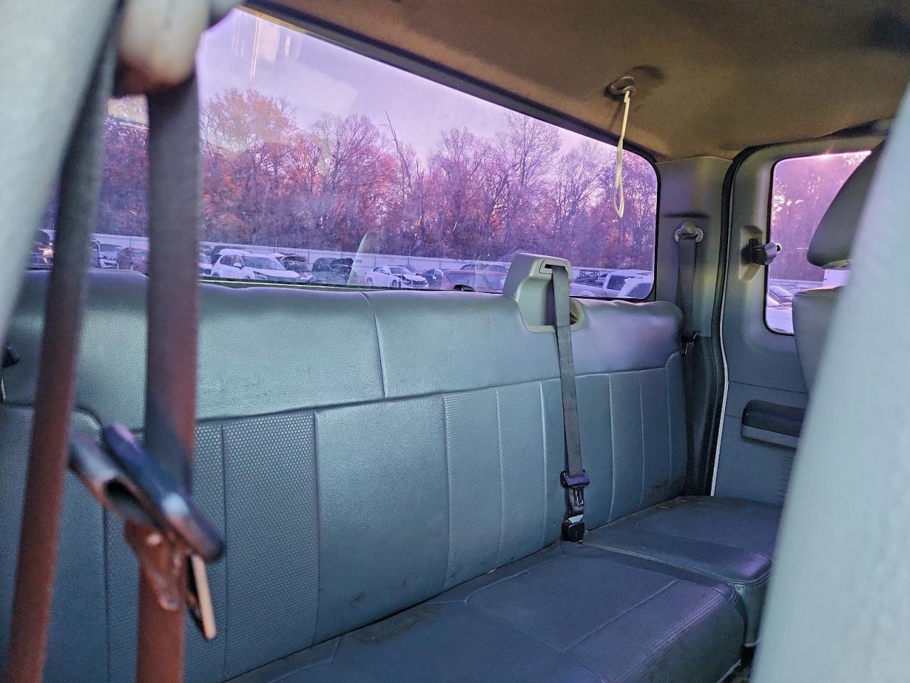 Ford F-250 Super Duty Image 4