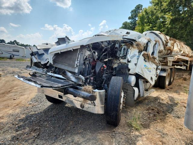 Mack Pinnacle Image 6