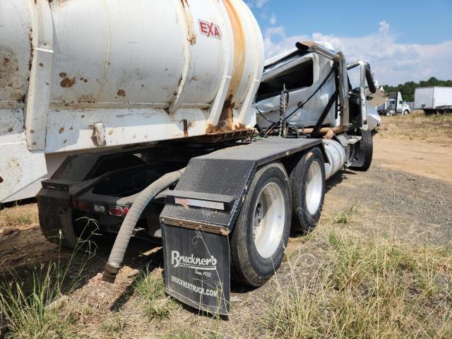 Mack Pinnacle Image 3