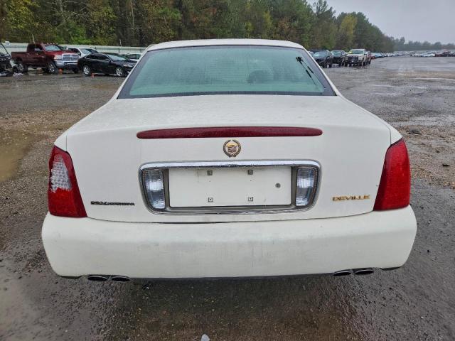 Cadillac DeVille Image 4