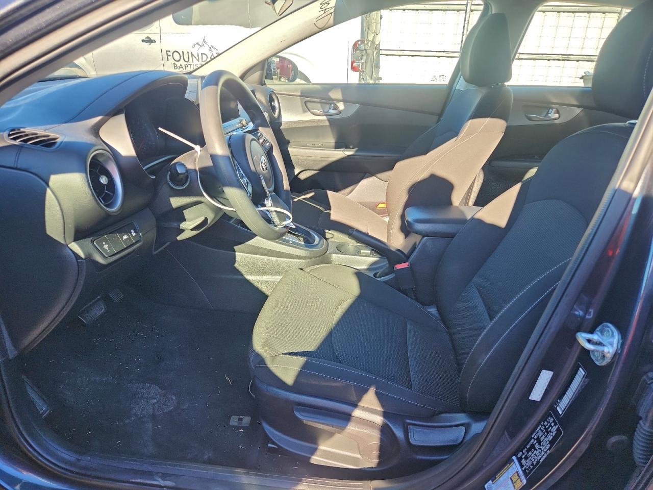 Kia Forte Fe Image 4