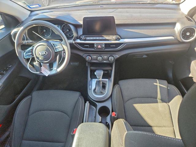 Kia Forte Fe Image 5