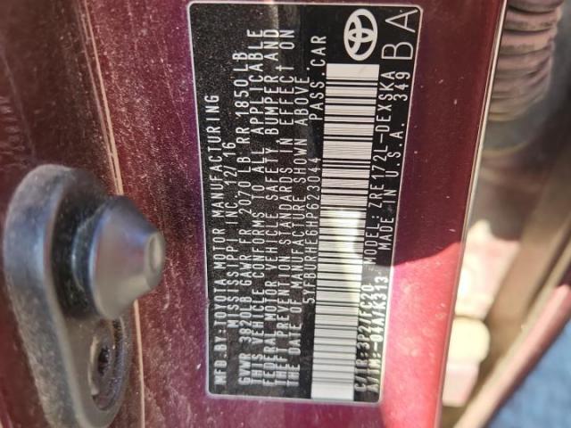 Toyota Corolla L Image 2