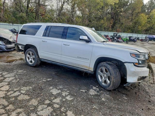 Chevrolet Suburban K1500 Premier Image 9
