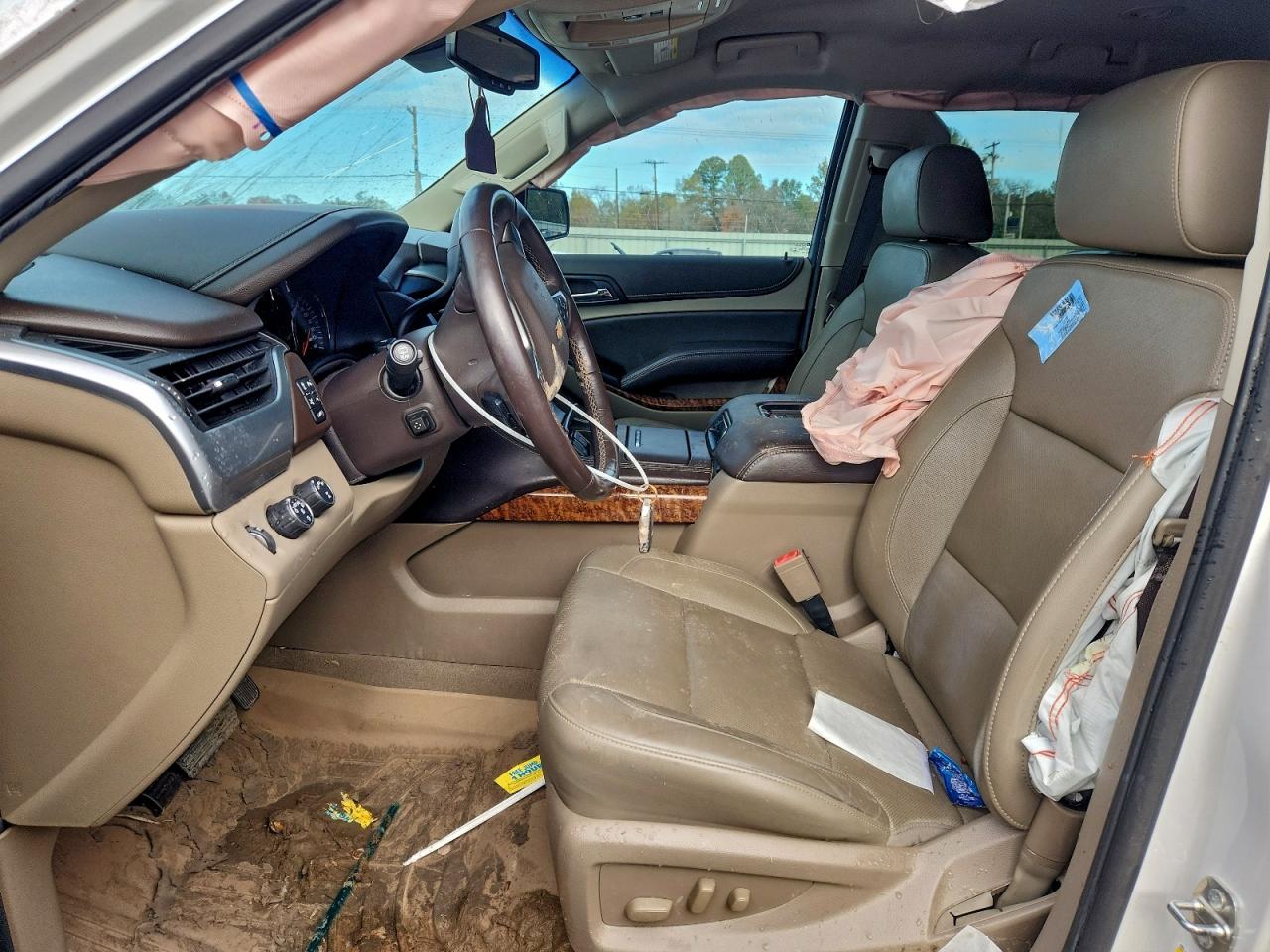 Chevrolet Suburban K1500 Premier Image 5