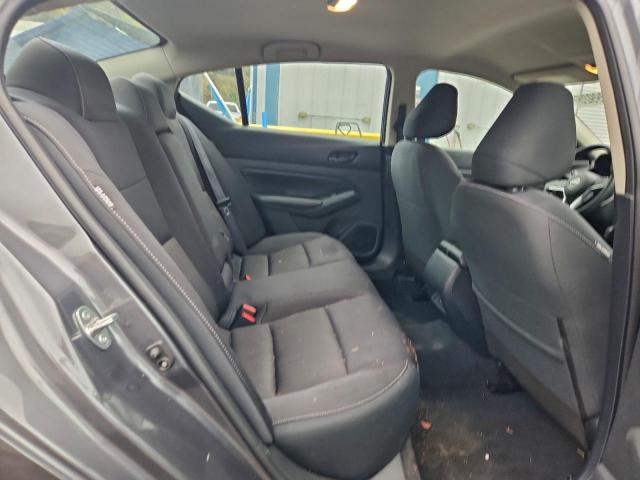 Nissan Altima Sv Image 11