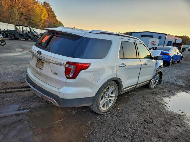 Ford Explorer Limited Image 2