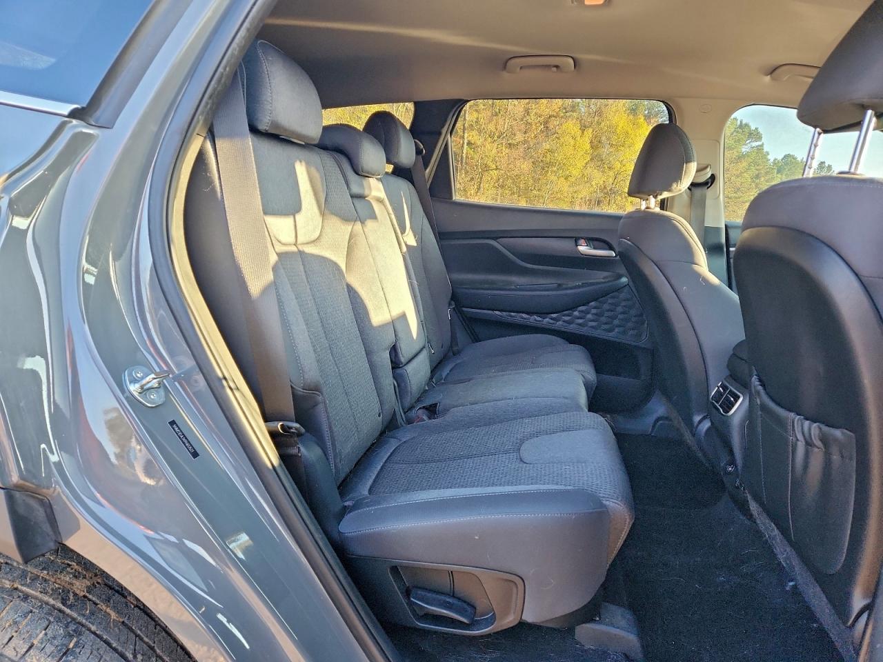 Hyundai SANTA FE Se Image 12