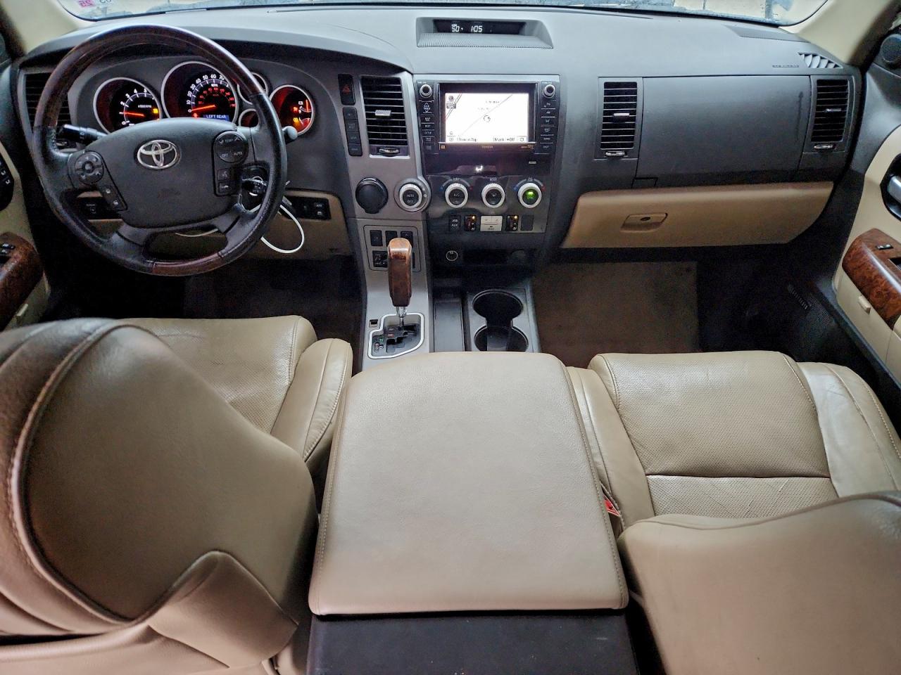 Toyota Sequoia Platinum Image 8