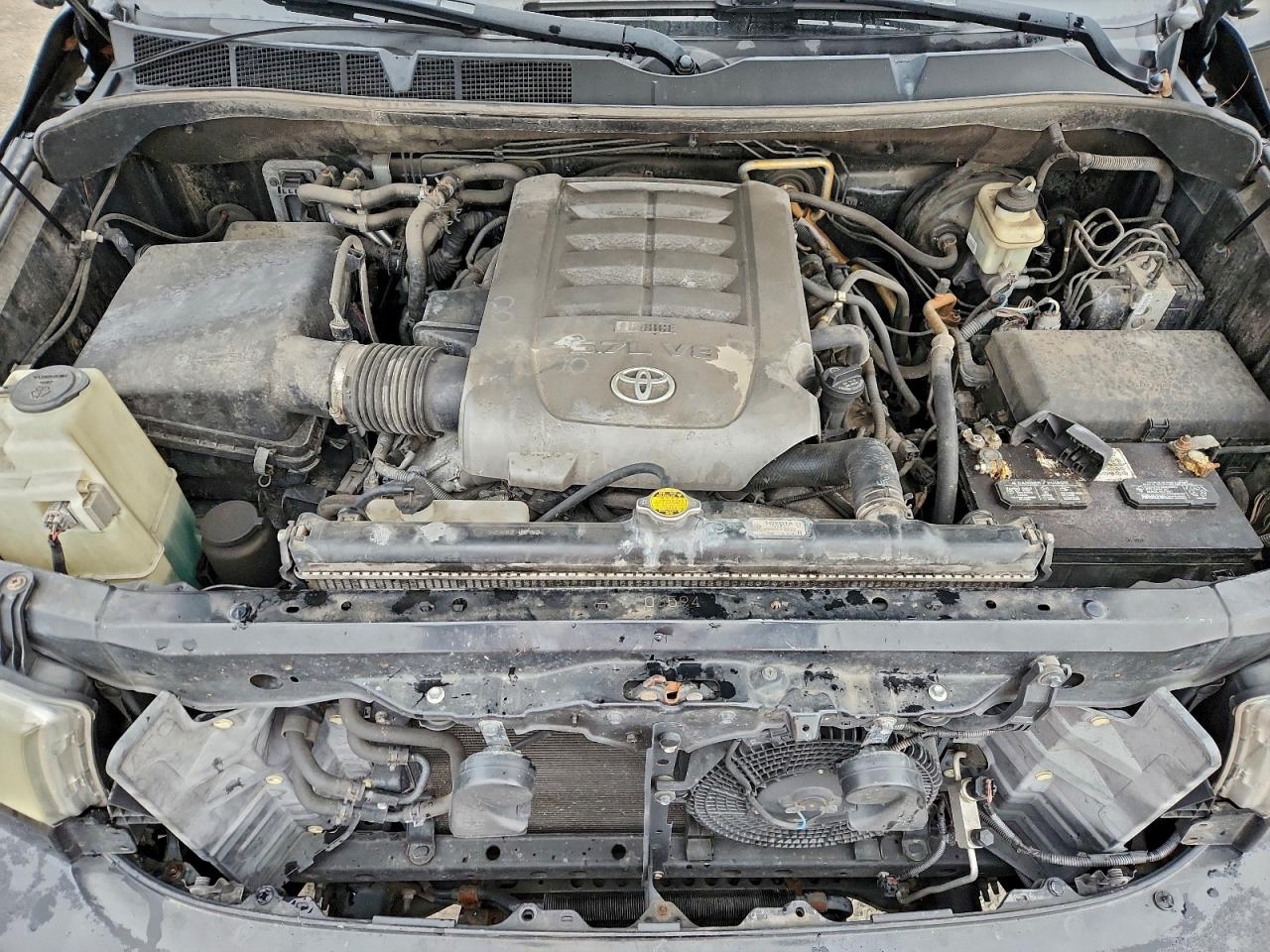 Toyota Sequoia Platinum Image 2