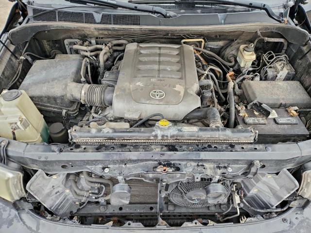 Toyota Sequoia Platinum Image 2