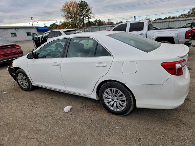 Toyota Camry Base Image 5