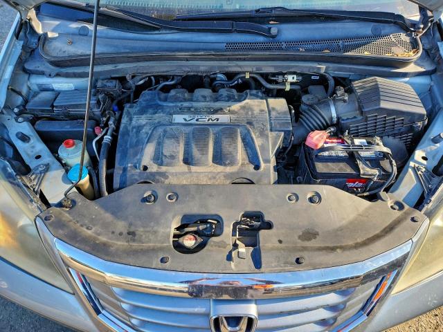 Honda Odyssey Touring Image 12