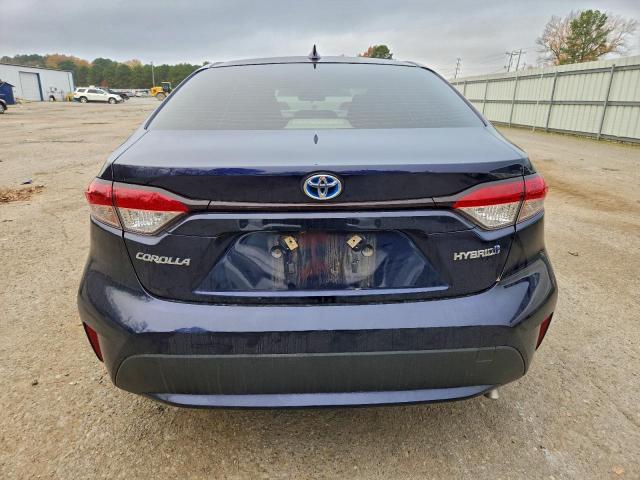 Toyota Corolla Le Image 12