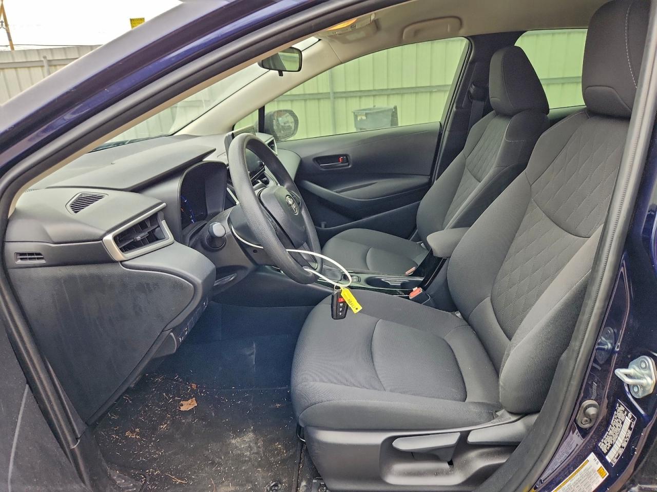 Toyota Corolla Le Image 11