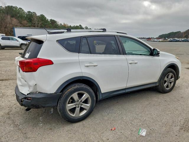 Toyota RAV4 Xle Image 2
