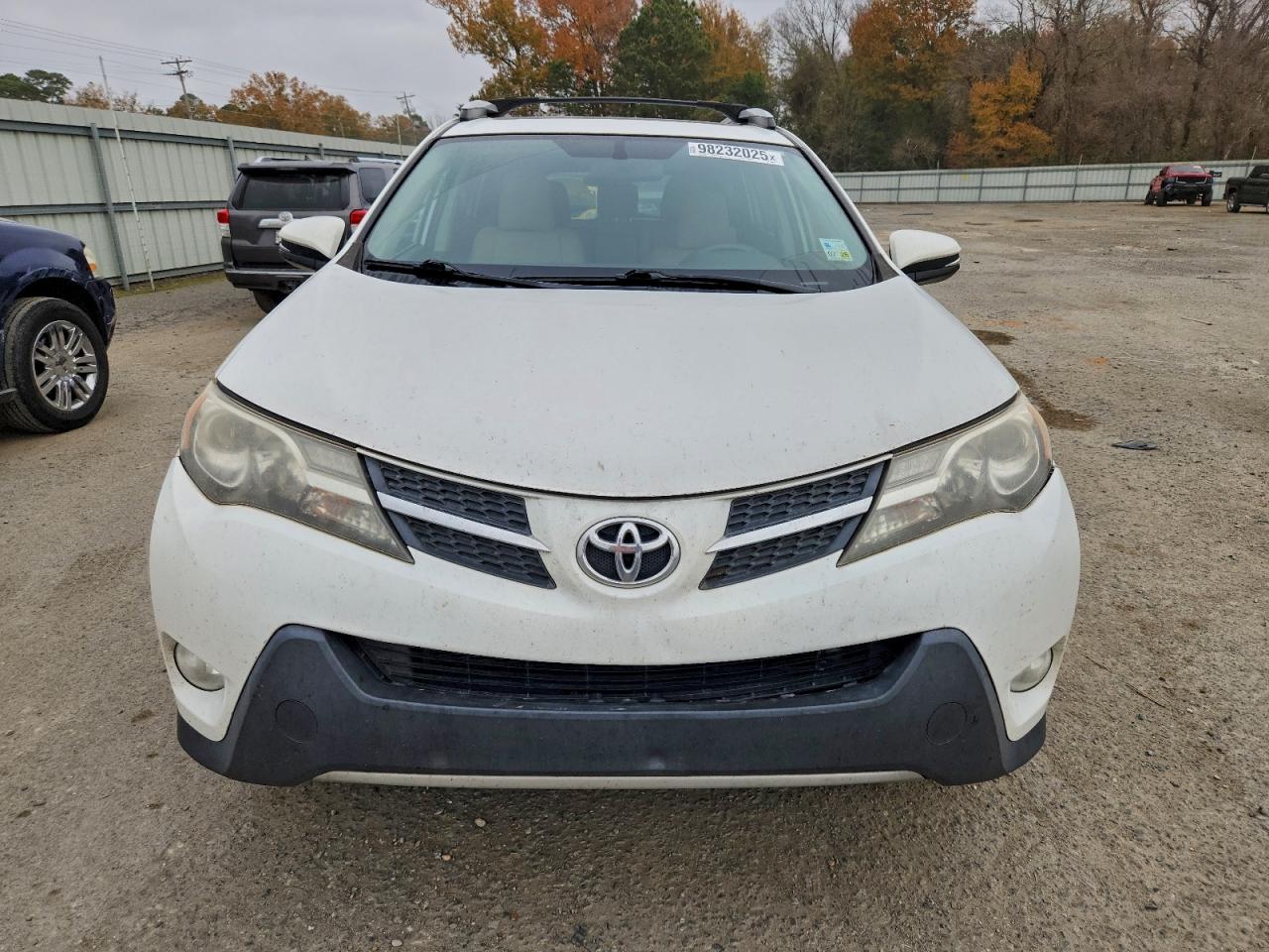 Toyota RAV4 Xle Image 8