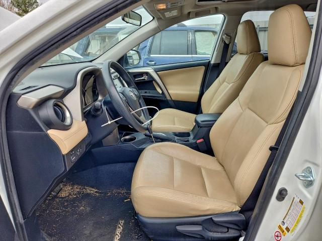 Toyota RAV4 Xle Image 3