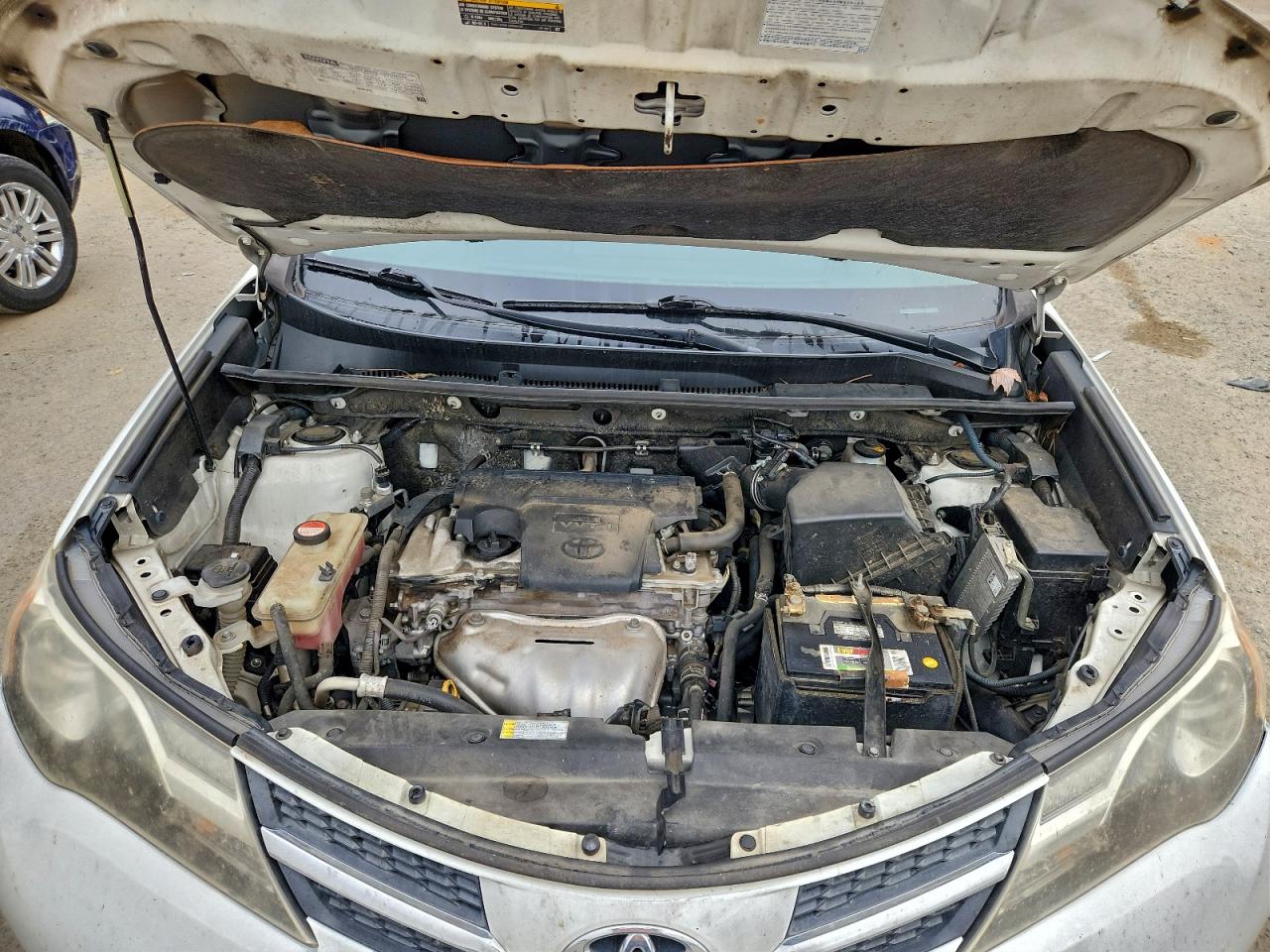 Toyota RAV4 Xle Image 10