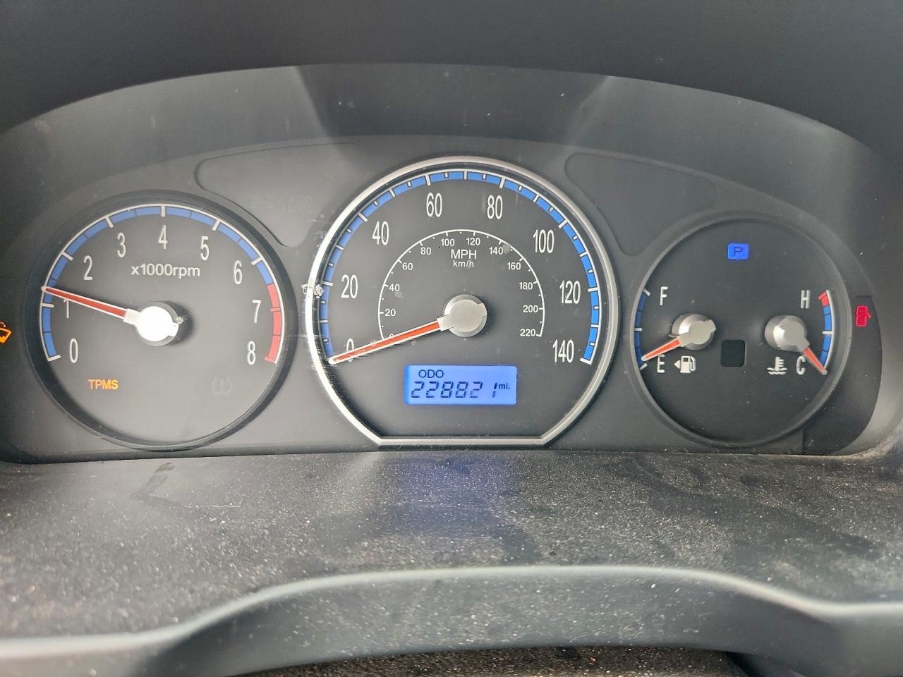 Hyundai SANTA FE Gls Image 10